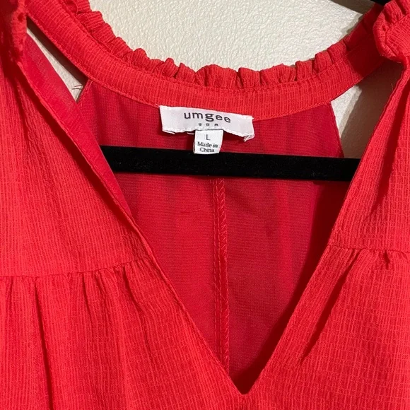 Umgee Oversized Red Tank with lace trim size large - Picture 2 of 4